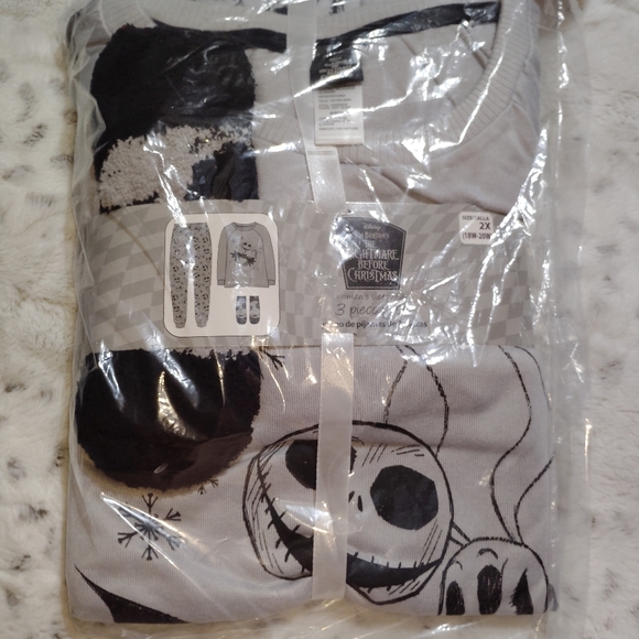 Nightmare Before Christmas Women's 3-Piece Pajama Set - Picture 7 of 8